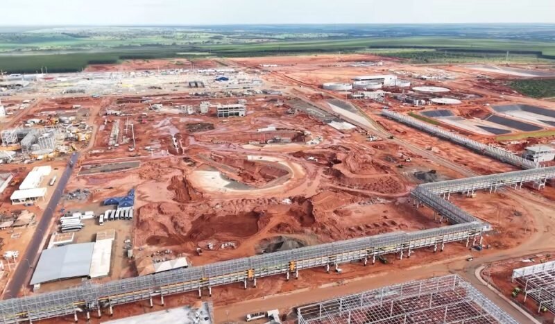 megafabrica-arauco-mato-grosso-do-sul-fabrica-de-celulose-maior-fabrica-de-celulose-do-mundo-4-800x467